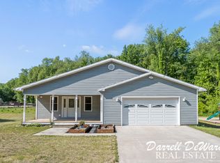 1960 River Rd, Hastings, MI 49058