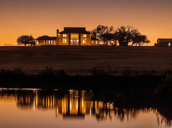 802 County Road 4155, Clifton, TX 76634