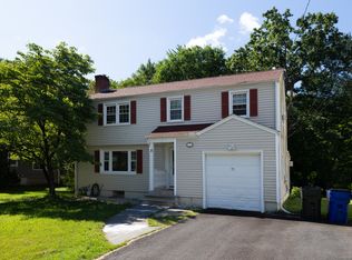 11 Lawler Rd, West Hartford, CT 06117