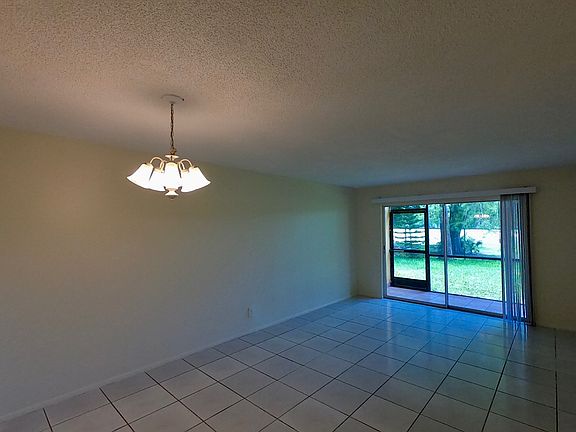 4th image of 7831 Colony Cir N APT 103