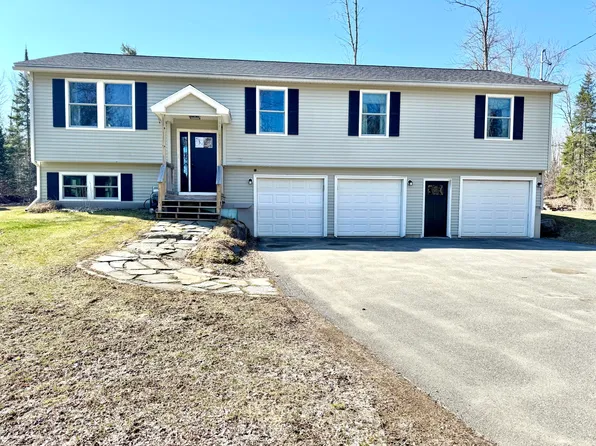 200 E Newport Road, Stetson, ME 04488