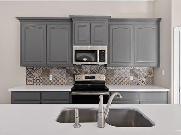 4th image of 3309 Kestrel Dr