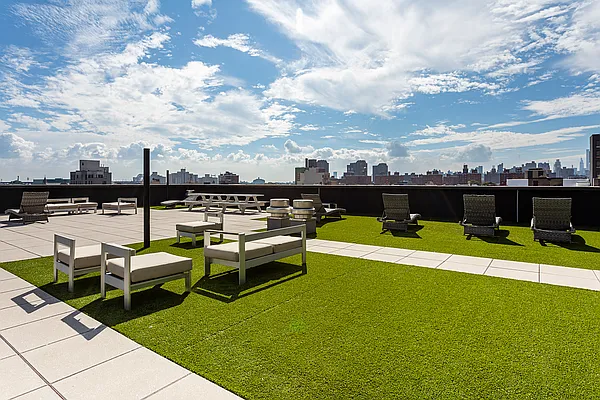 Rented by Living New York | media 24