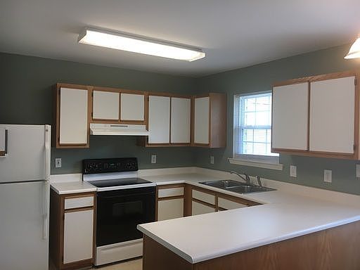 2nd image of 406 Saint Rosea Rd