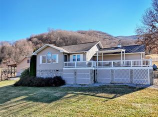 115 Gordon Dr, Waynesville, NC 28786