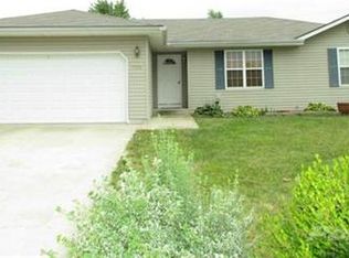 1126 Tyler Dr, Lebanon, MO 65536