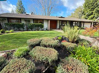 448 Kingsford Dr, Moraga, CA 94556