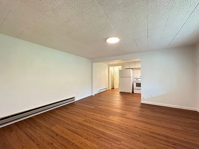 1818 West 8th — Photo 4