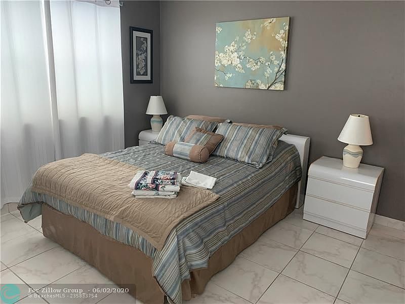 1st image of 221 SE 9th Ave #212