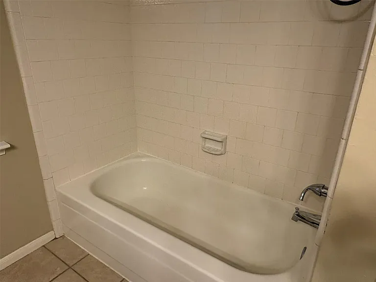 3310 Mulberry Hill Ln — Photo 11