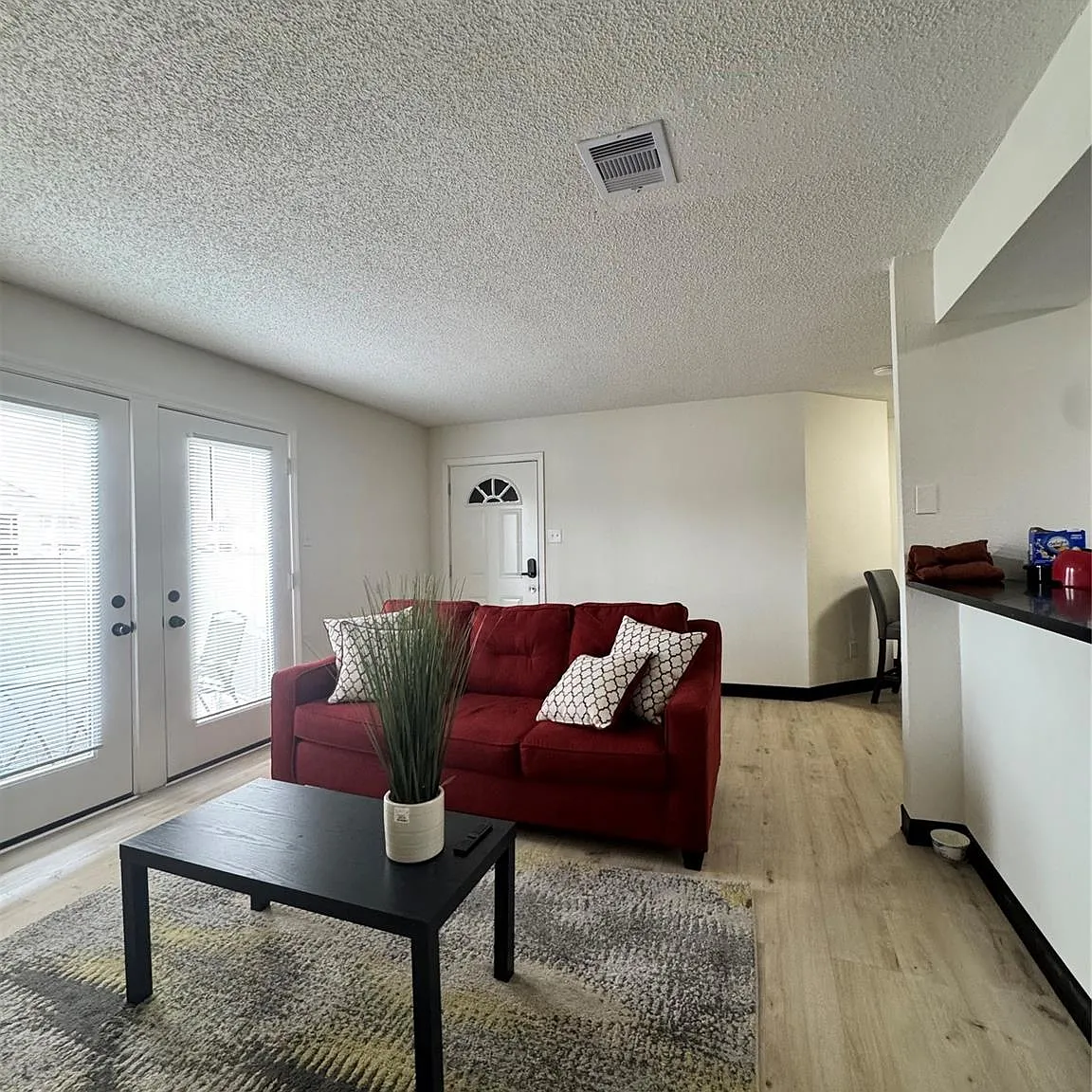 2 bed, 2.0 bath, 934 sqft, $1,550 — Photo 1