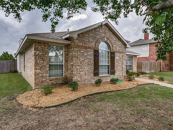 3rd image of 2524 Johnson Dr