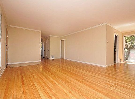 5th image of 30 Vine St