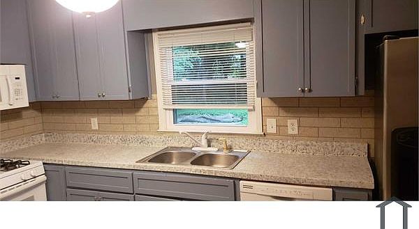 1st image of 3518 Santee Dr