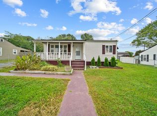 1335 Hugh Dr, Morristown, TN 37813
