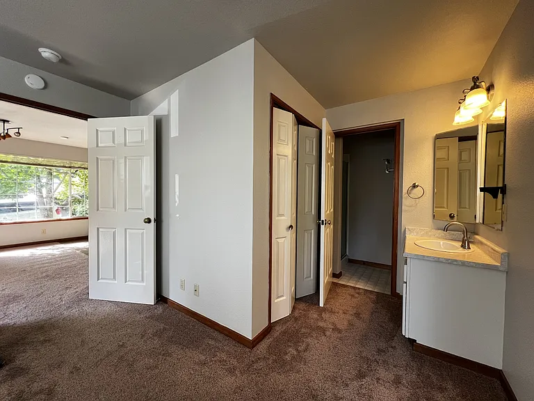 2913 Highland Ct — Photo 5