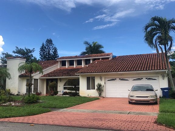 2nd image of 7365 NW 52nd Ct
