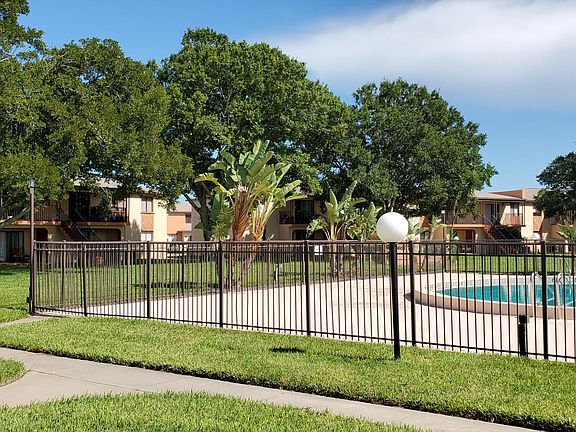2nd image of 125 San Juan Cir