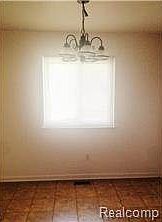 5th image of 17272 Ivanhoe St