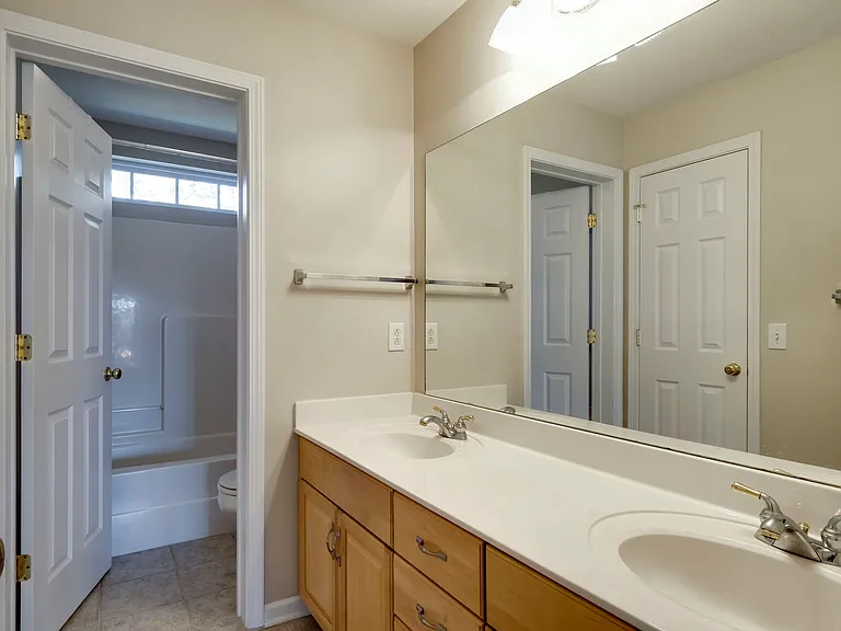 1812 Apple Ridge Cir — Photo 25