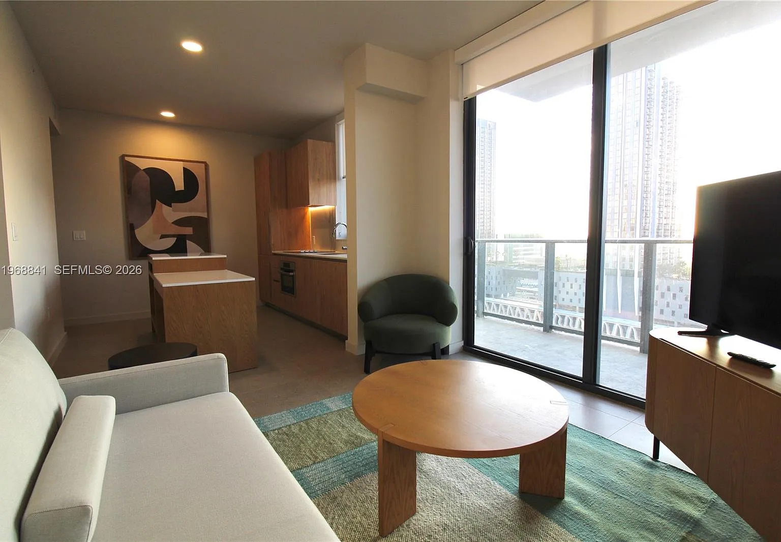 2 bed, 2.0 bath, $5,475 — Photo 4