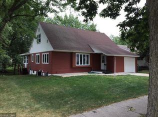 707 N Armstrong Ave, Litchfield, MN 55355