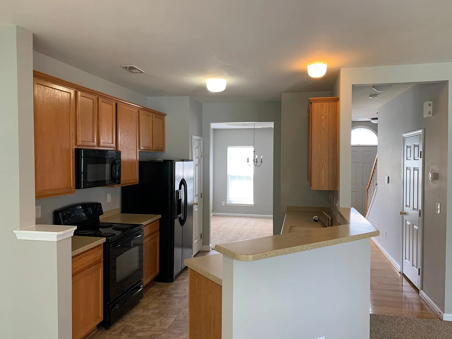 11658 Eastwind Dr — Photo 2