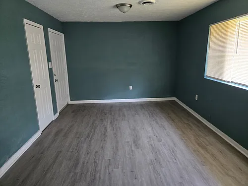 5301 Queen Mary Ln Photo 1