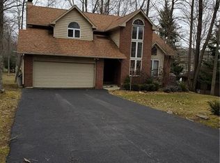 41 Whale Cay Ct, Du Bois, PA 15801