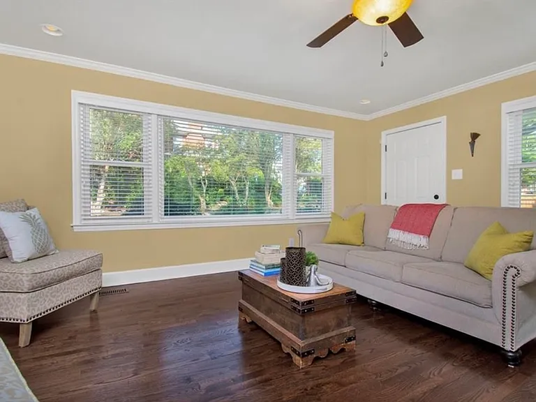 1021 Belmont Ave — Photo 27