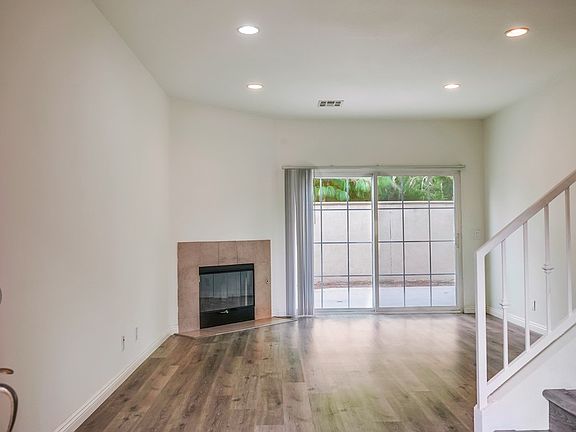3rd image of 811 N Turner Ave Unit 6