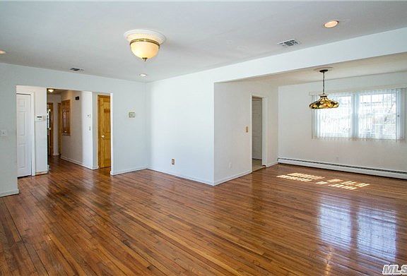 2nd image of 75 Litchfield Ave