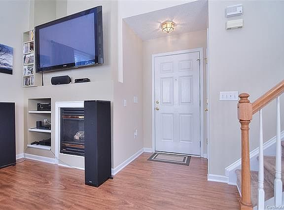 4th image of 9027 Meadowmont View Dr