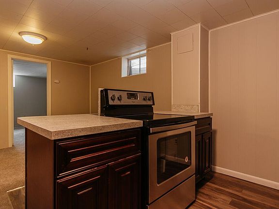 5th image of 3025 Holdrege St #2
