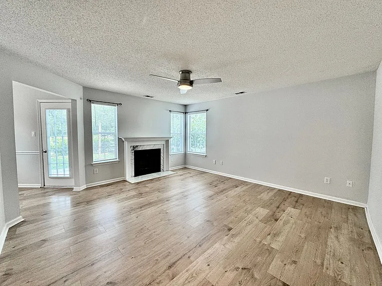 2424 Seven Kings Rd — Photo 21