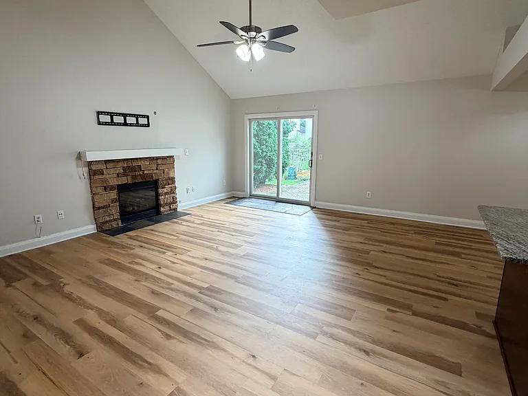 9327 Polaris Green Dr — Photo 46