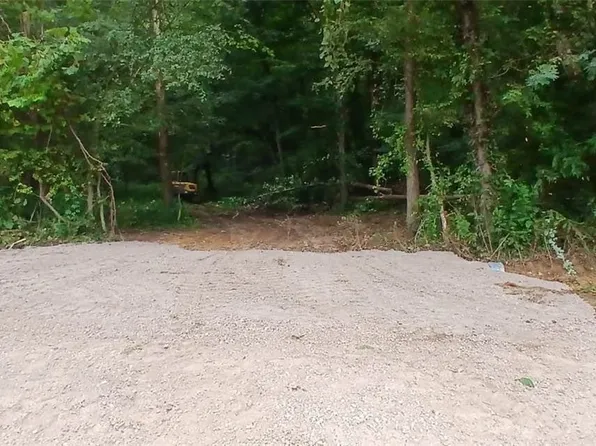 Fields Road, Vallonia, IN 47281