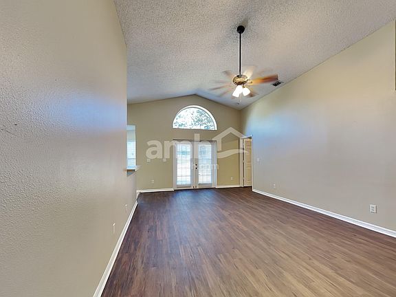 4th image of 4107 Moreland Dr