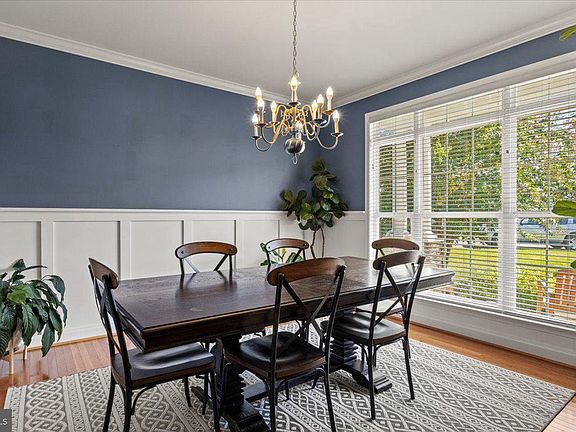 5th image of 20970 Branchwood Ct