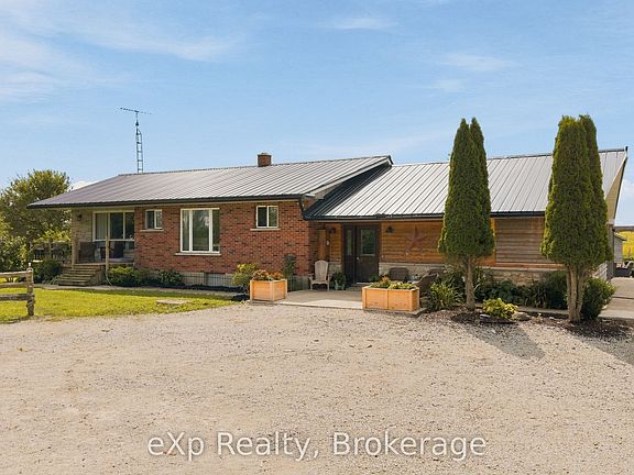 2nd image of 494618 Grey St W #2