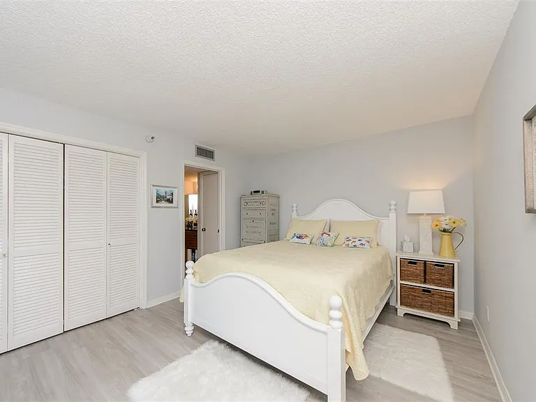 690 Island Way #507 — Photo 24