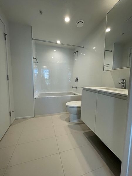 Burnaby Apartment for rent - 1 Bedroom — photo 12