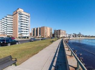 300 Lynn Shore Dr APT 201, Lynn, MA 01902