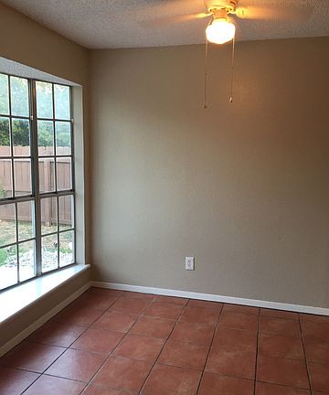 4th image of 8235 Meadow Forest St