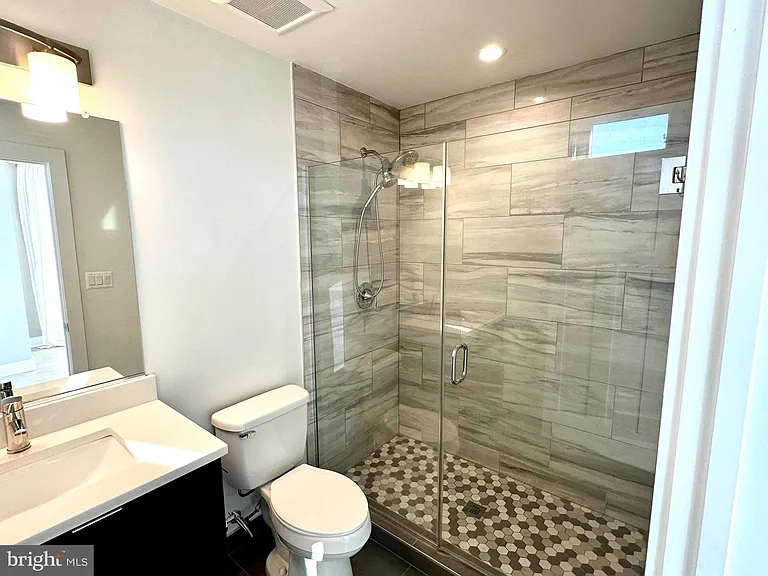 2900 12th St NE #102 — Photo 10