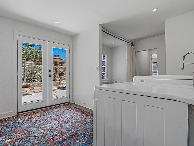 2911 Grant Ave — Photo 31