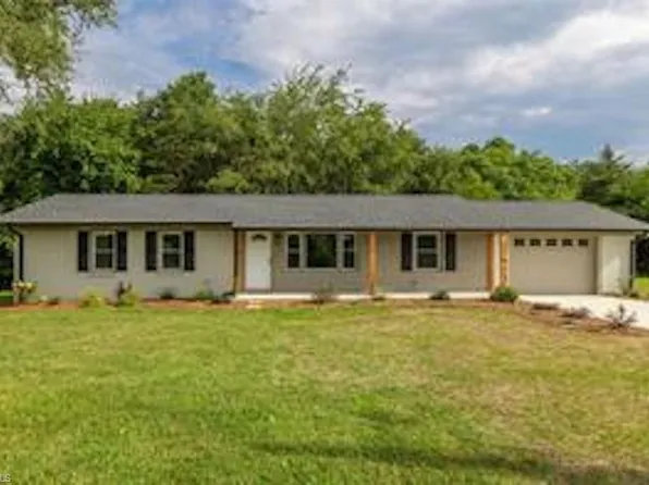 1182 Edd Mabe Rd, Lawsonville, NC 27022