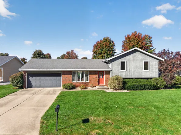 836 Thornberry Dr, Ottawa, IL 61350