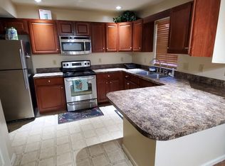 373 Melbourne Ln, Mechanicsburg, PA 17055