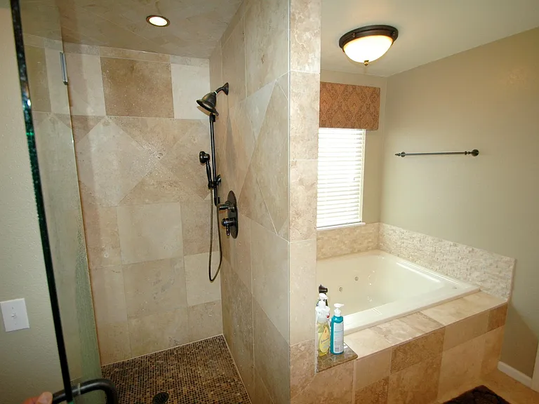 23172 Bay Oaks Ave — Photo 9